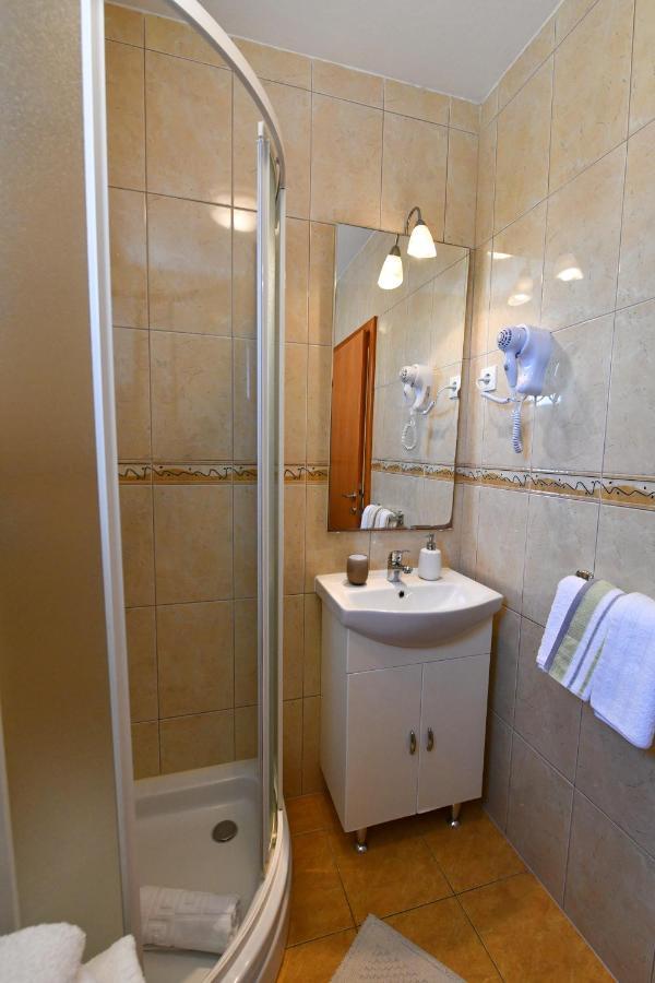 Apartments Villa Miranda فوديس المظهر الخارجي الصورة